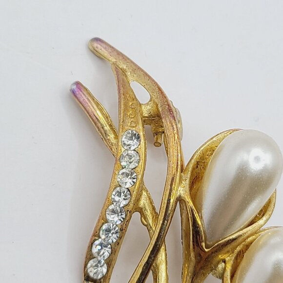 Vtg Brooch Double Pearl Cala Lily Rhinestones Gold Tone Pin Floral 80s *Read - Picture 4 of 7